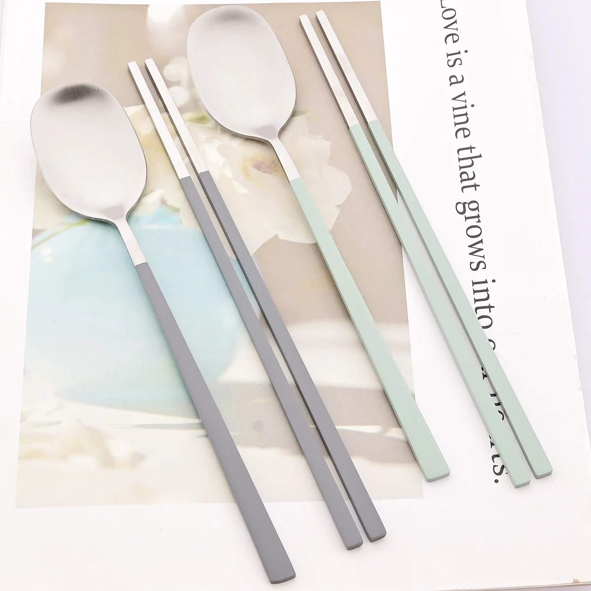 2 個ディナースプーン寿司箸食器セットグリーンシルバー食器西 - Kitchen Gadgets Green のレビューと価格