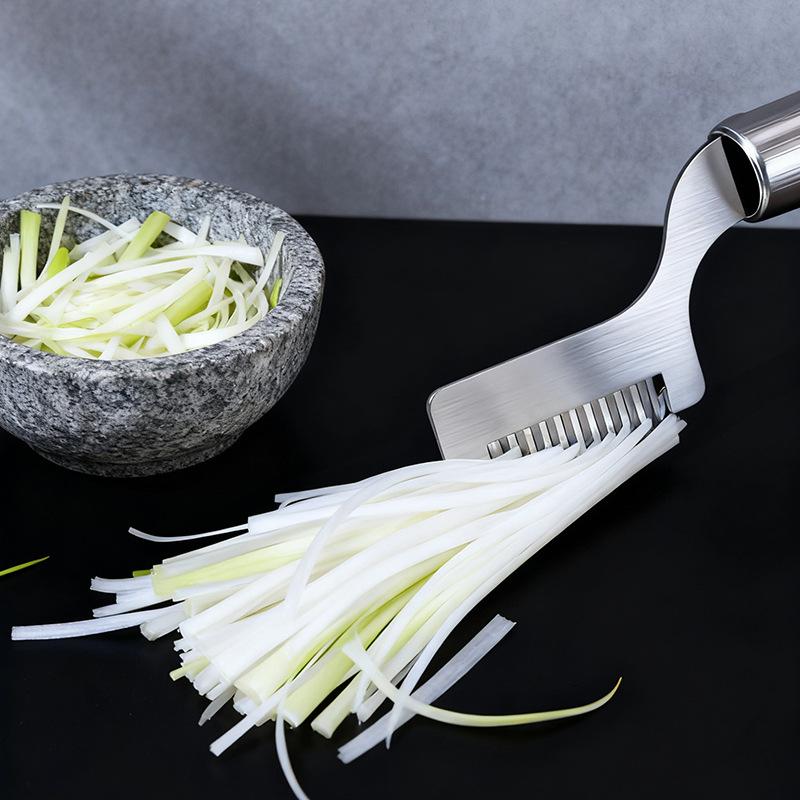 【1個入り ステンレス製 ネギカッター 細切りナイフ カーブ - Kitchen Gadgets Green のレビューと価格