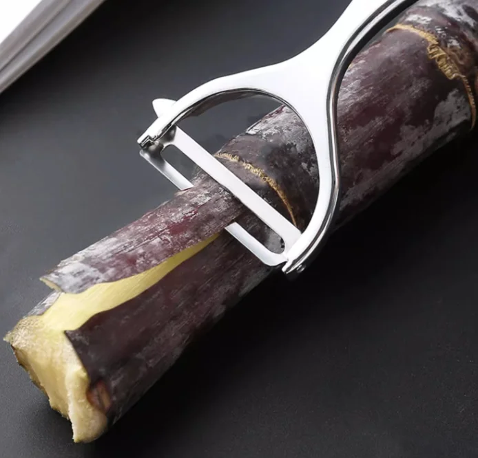 多機能キッチンピーラー・グレーター・野菜チョッパー・フルーツ - Kitchen Gadgets Essential のレビューと価格